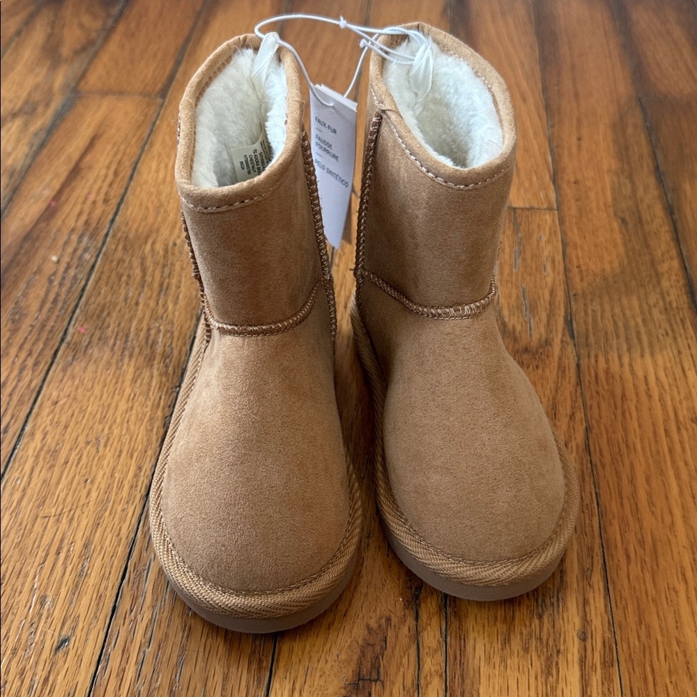 NWT Old Navy Tan Suede Boots toddler 7 - Picture 2 of 7